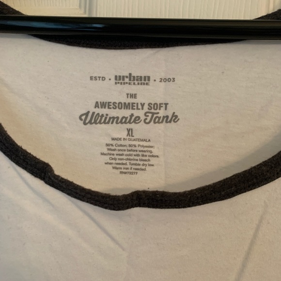 Tank top - Picture 2 of 2